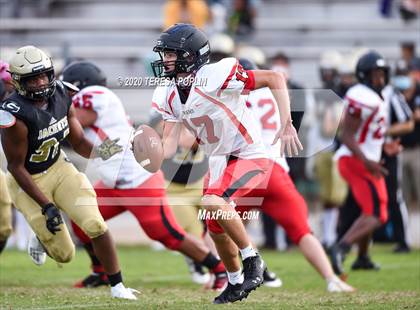 Thumbnail 3 in Greer vs Hillcrest (The Greer Gridiron Classic) photogallery.