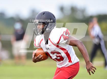 Thumbnail 2 in Greer vs Hillcrest (The Greer Gridiron Classic) photogallery.