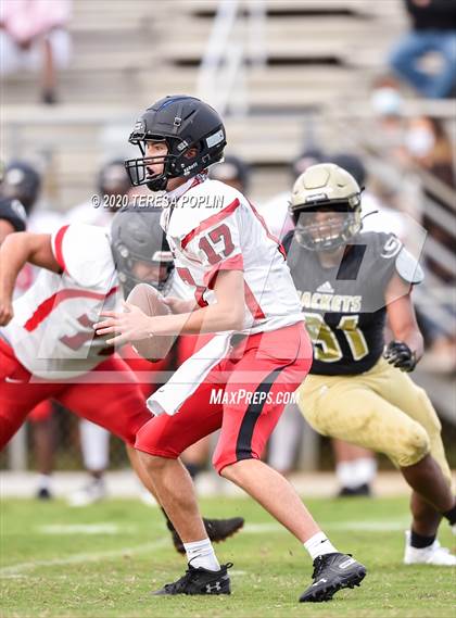 Thumbnail 2 in Greer vs Hillcrest (The Greer Gridiron Classic) photogallery.