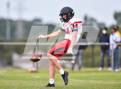 Thumbnail 2 in Greer vs Hillcrest (The Greer Gridiron Classic) photogallery.