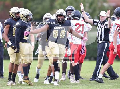 Thumbnail 2 in Greer vs Hillcrest (The Greer Gridiron Classic) photogallery.