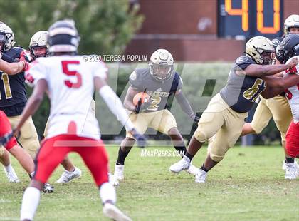 Thumbnail 2 in Greer vs Hillcrest (The Greer Gridiron Classic) photogallery.