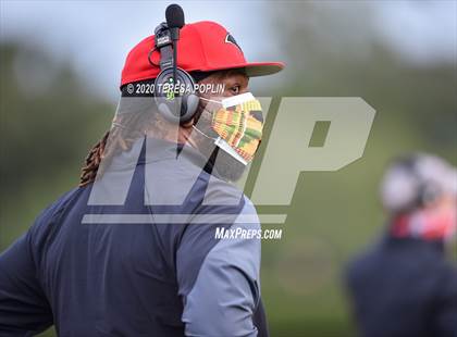 Thumbnail 1 in Greer vs Hillcrest (The Greer Gridiron Classic) photogallery.