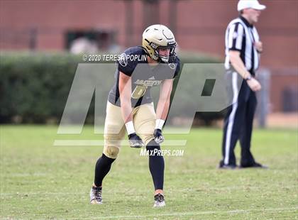 Thumbnail 3 in Greer vs Hillcrest (The Greer Gridiron Classic) photogallery.