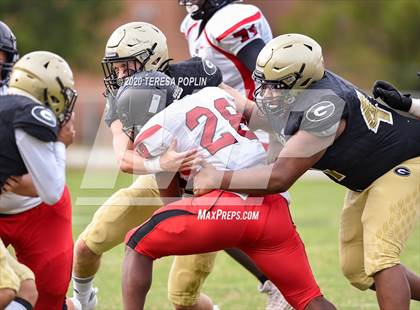 Thumbnail 1 in Greer vs Hillcrest (The Greer Gridiron Classic) photogallery.