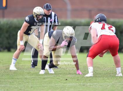 Thumbnail 3 in Greer vs Hillcrest (The Greer Gridiron Classic) photogallery.