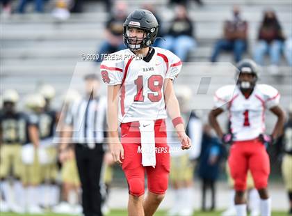 Thumbnail 1 in Greer vs Hillcrest (The Greer Gridiron Classic) photogallery.