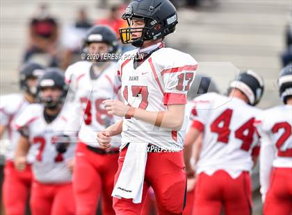 Thumbnail 2 in Greer vs Hillcrest (The Greer Gridiron Classic) photogallery.