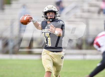 Thumbnail 1 in Greer vs Hillcrest (The Greer Gridiron Classic) photogallery.