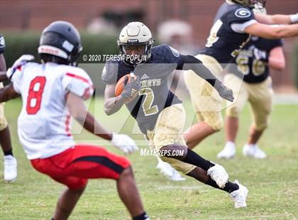 Thumbnail 2 in Greer vs Hillcrest (The Greer Gridiron Classic) photogallery.