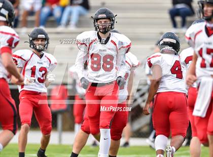 Thumbnail 1 in Greer vs Hillcrest (The Greer Gridiron Classic) photogallery.