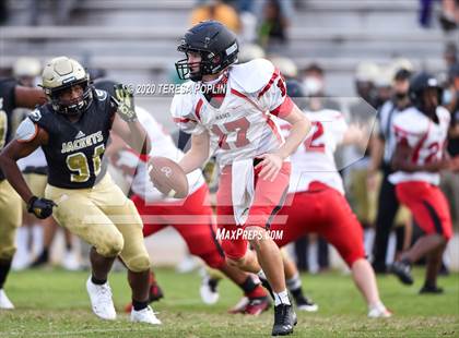 Thumbnail 1 in Greer vs Hillcrest (The Greer Gridiron Classic) photogallery.