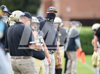 Thumbnail 3 in Greer vs Hillcrest (The Greer Gridiron Classic) photogallery.