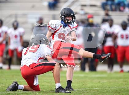 Thumbnail 2 in Greer vs Hillcrest (The Greer Gridiron Classic) photogallery.