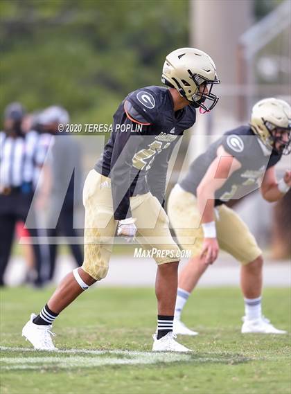 Thumbnail 2 in Greer vs Hillcrest (The Greer Gridiron Classic) photogallery.