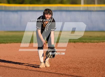 Thumbnail 3 in Fossil Ridge @ Broomfield photogallery.