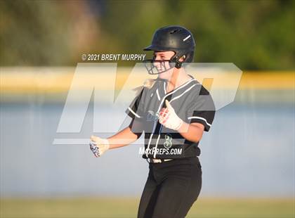 Thumbnail 1 in Fossil Ridge @ Broomfield photogallery.