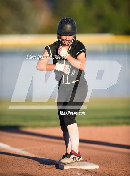 Thumbnail 3 in Fossil Ridge @ Broomfield photogallery.