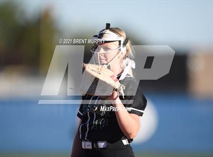 Thumbnail 1 in Fossil Ridge @ Broomfield photogallery.