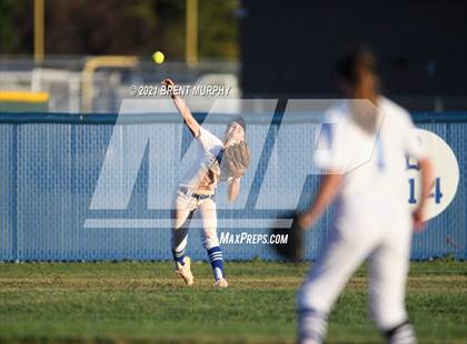 Thumbnail 1 in Fossil Ridge @ Broomfield photogallery.