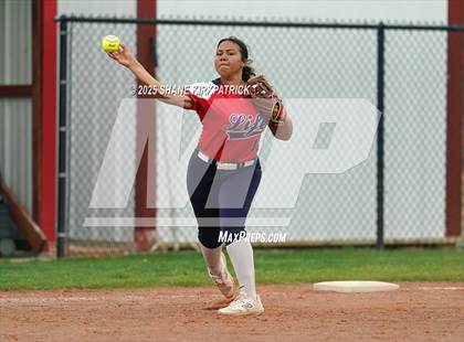 Thumbnail 1 in Hillsboro @ Life Waxahachie photogallery.