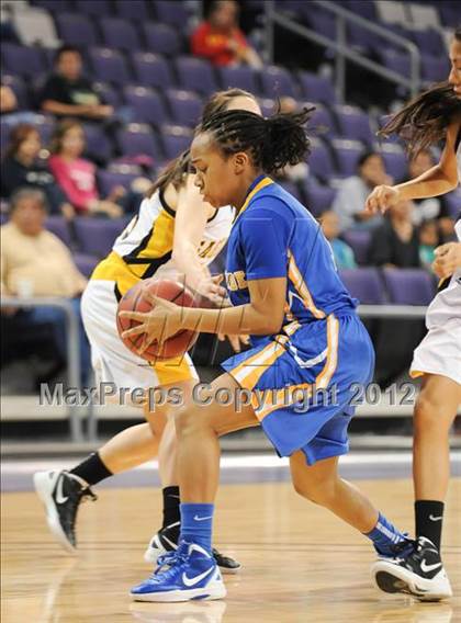 Thumbnail 3 in Saguaro vs. Palo Verde (AIA D2 Quarterfinals) photogallery.