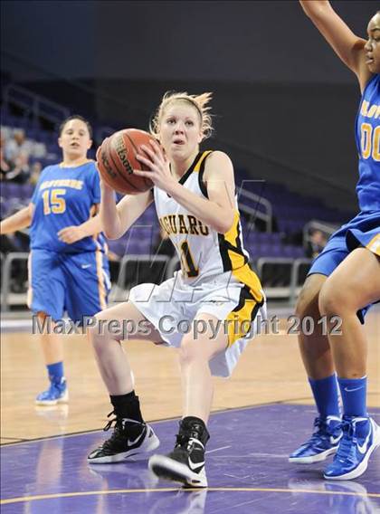 Thumbnail 2 in Saguaro vs. Palo Verde (AIA D2 Quarterfinals) photogallery.