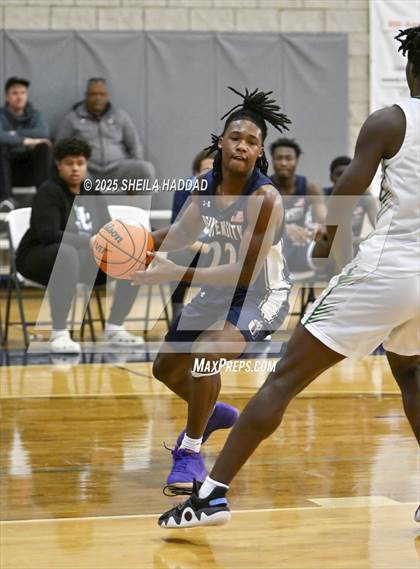 Thumbnail 2 in Tampa Catholic vs University Christian. (SunBash Tourney) photogallery.