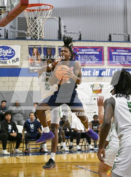 Thumbnail 2 in Tampa Catholic vs University Christian. (SunBash Tourney) photogallery.