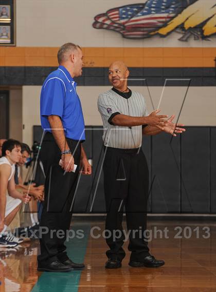 Thumbnail 2 in Mansfield Summit vs Kingwood (McDonald's Texas Invitational) photogallery.