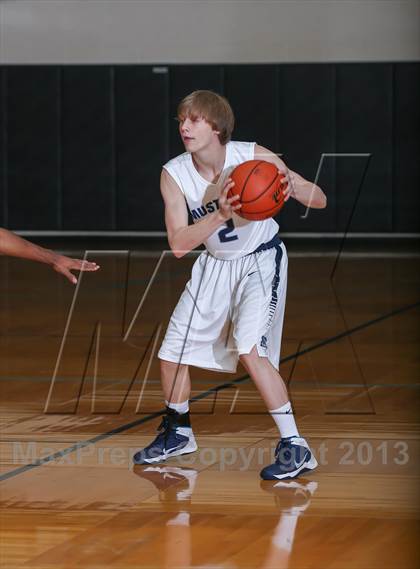 Thumbnail 2 in Mansfield Summit vs Kingwood (McDonald's Texas Invitational) photogallery.