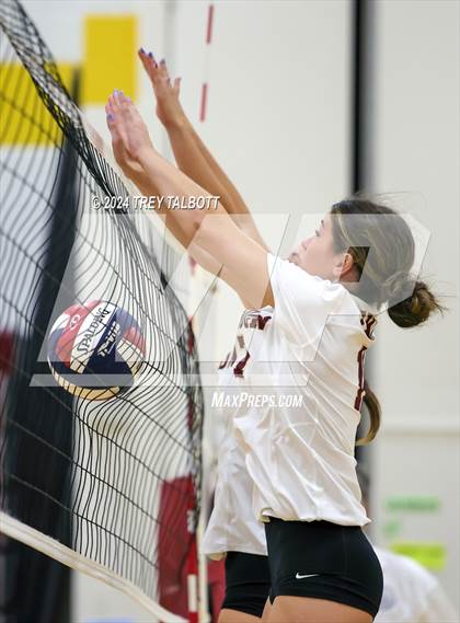 Thumbnail 2 in Honeoye Falls-Lima @ Mendon photogallery.