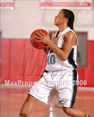 Thumbnail 3 in Lincoln vs. Sheldon (Section Playoffs) photogallery.