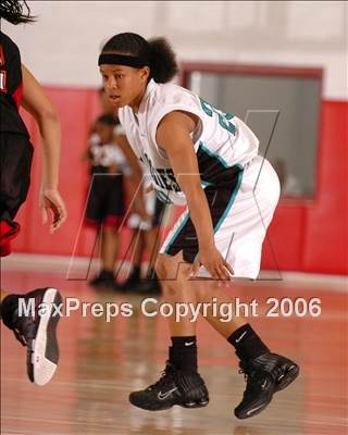 Thumbnail 2 in Lincoln vs. Sheldon (Section Playoffs) photogallery.