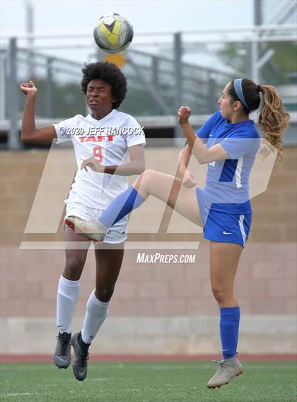 Thumbnail 1 in Taft @ Jay photogallery.