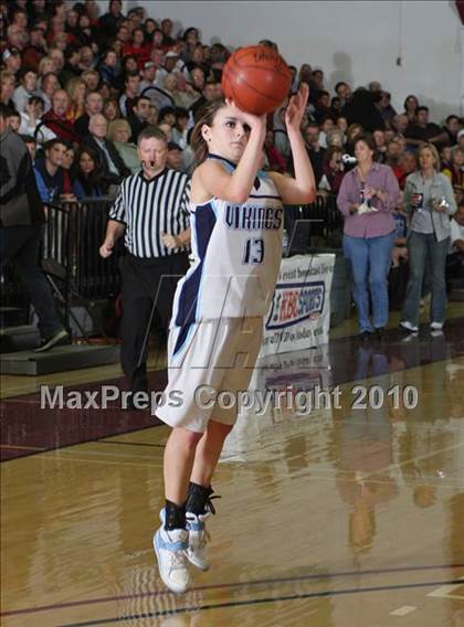 Thumbnail 3 in Pleasant Valley vs. Chico (CIF NS D2 Final) photogallery.