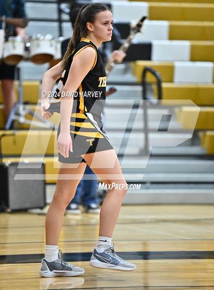 Thumbnail 1 in Thompson Valley vs Green Mountain photogallery.