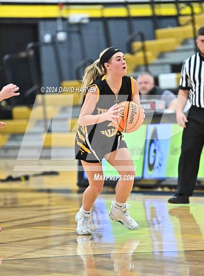 Thumbnail 2 in Thompson Valley vs Green Mountain photogallery.