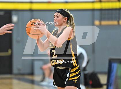 Thumbnail 3 in Thompson Valley vs Green Mountain photogallery.
