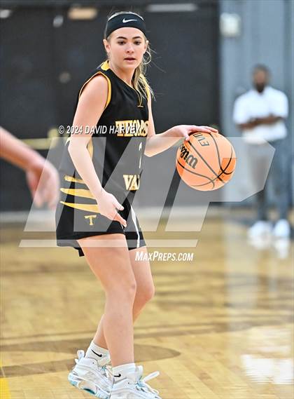 Thumbnail 2 in Thompson Valley vs Green Mountain photogallery.