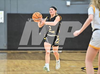 Thumbnail 3 in Thompson Valley vs Green Mountain photogallery.