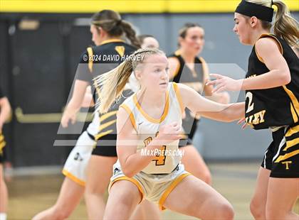 Thumbnail 2 in Thompson Valley vs Green Mountain photogallery.
