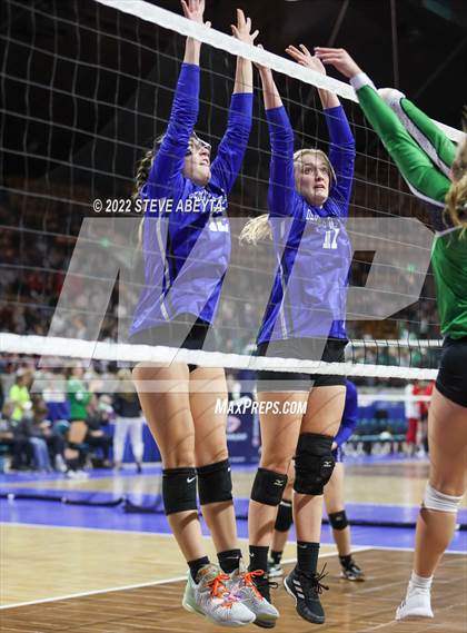 Thumbnail 1 in Denver Christian vs. Sanford (CHSAA 2A 1st Round) photogallery.