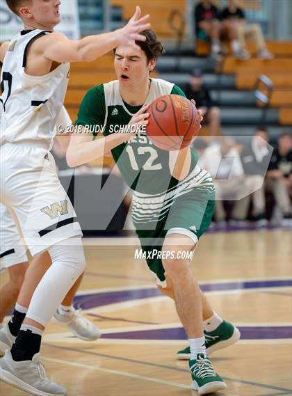 Thumbnail 3 in Murrieta Mesa vs. Westview photogallery.