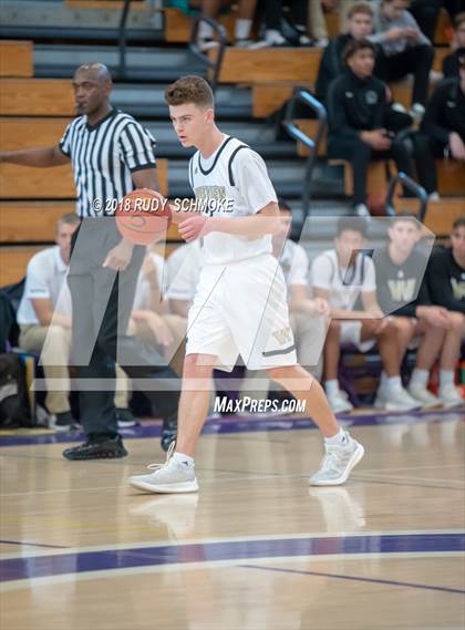 Thumbnail 3 in Murrieta Mesa vs. Westview photogallery.