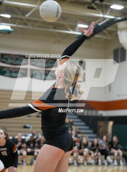 Thumbnail 1 in Canyon View @ Campo Verde photogallery.