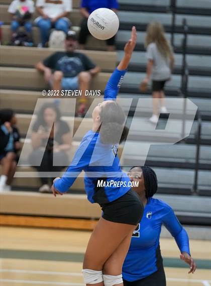 Thumbnail 1 in Canyon View @ Campo Verde photogallery.