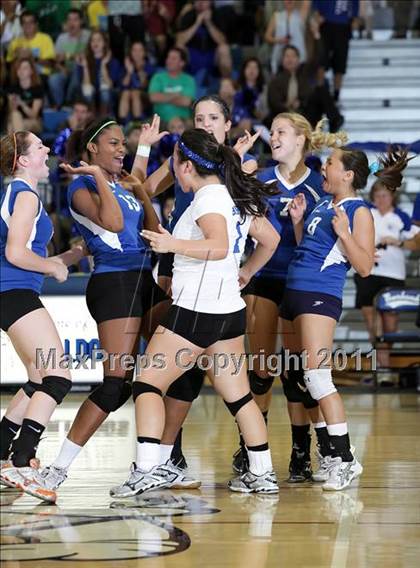 Thumbnail 3 in Burroughs @ Burbank (Senior Night) photogallery.