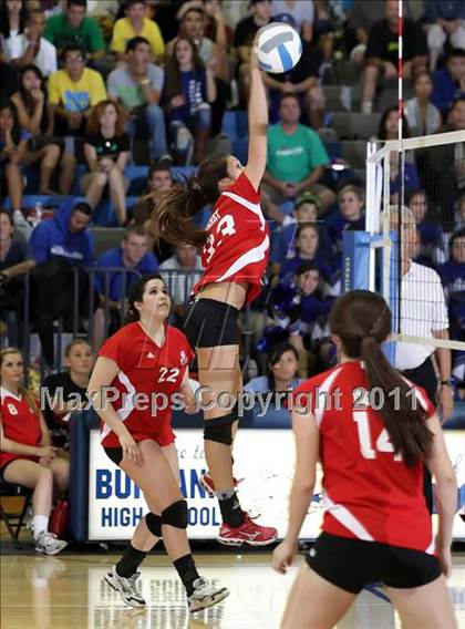 Thumbnail 2 in Burroughs @ Burbank (Senior Night) photogallery.