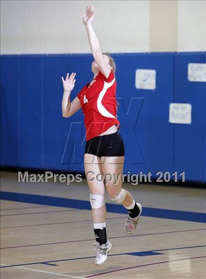 Thumbnail 2 in Burroughs @ Burbank (Senior Night) photogallery.